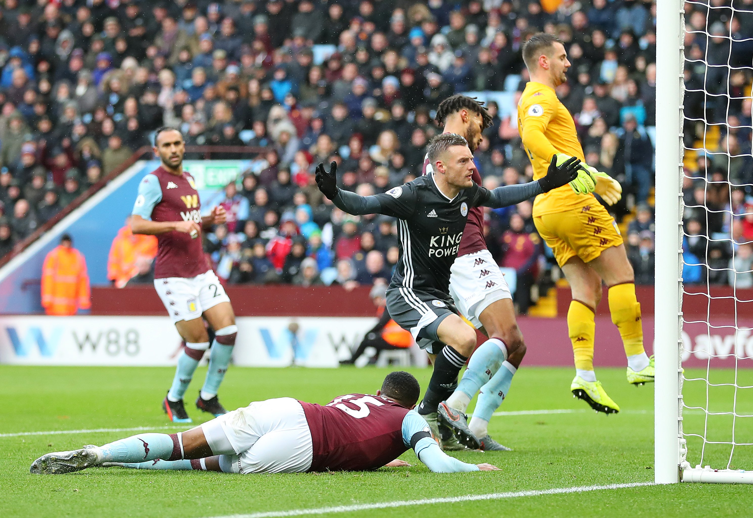 进攻更加立 进攻更加立